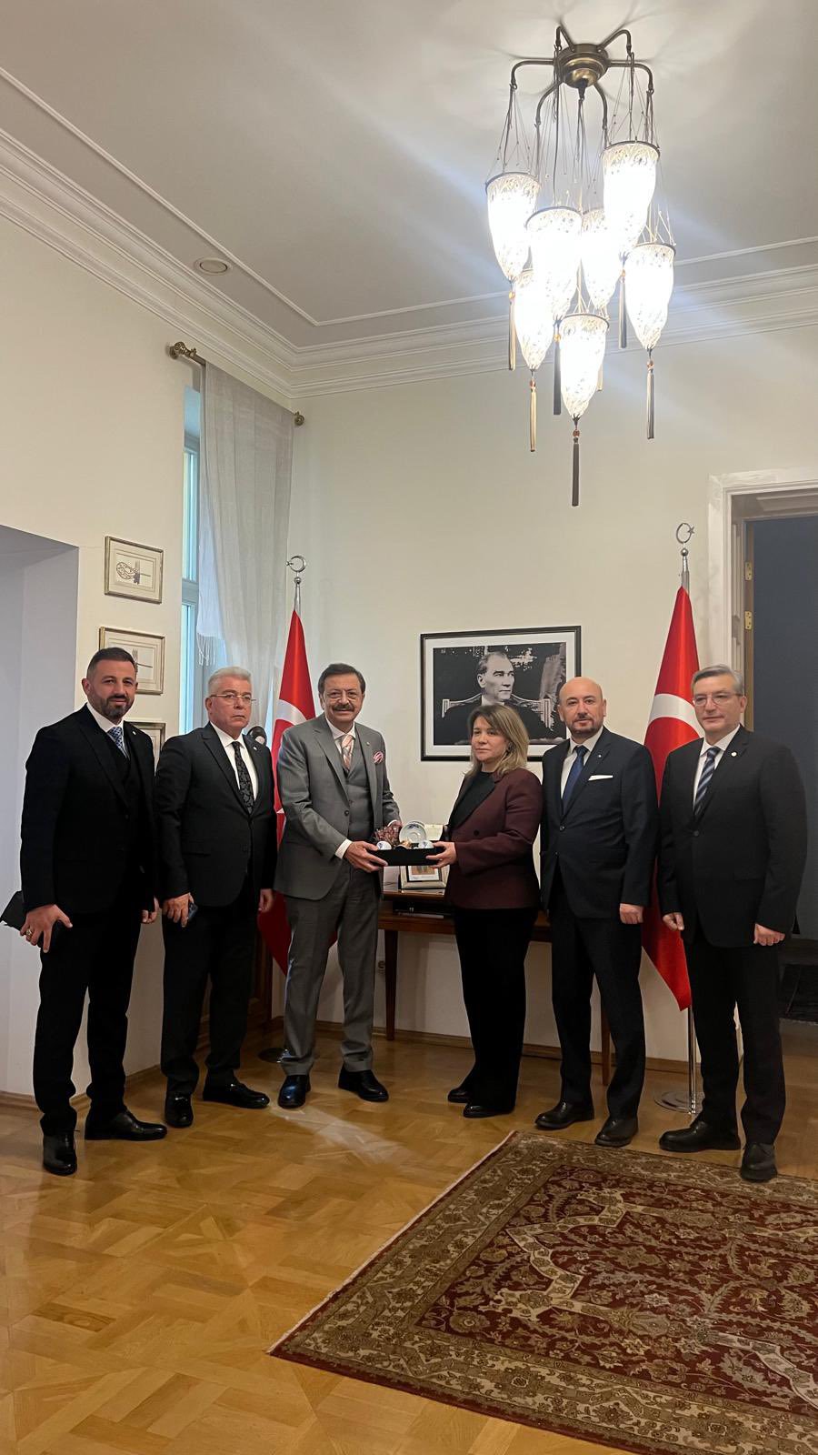 Riga Büyükelçisi Şule Öztunç Ziyaret Edildi
