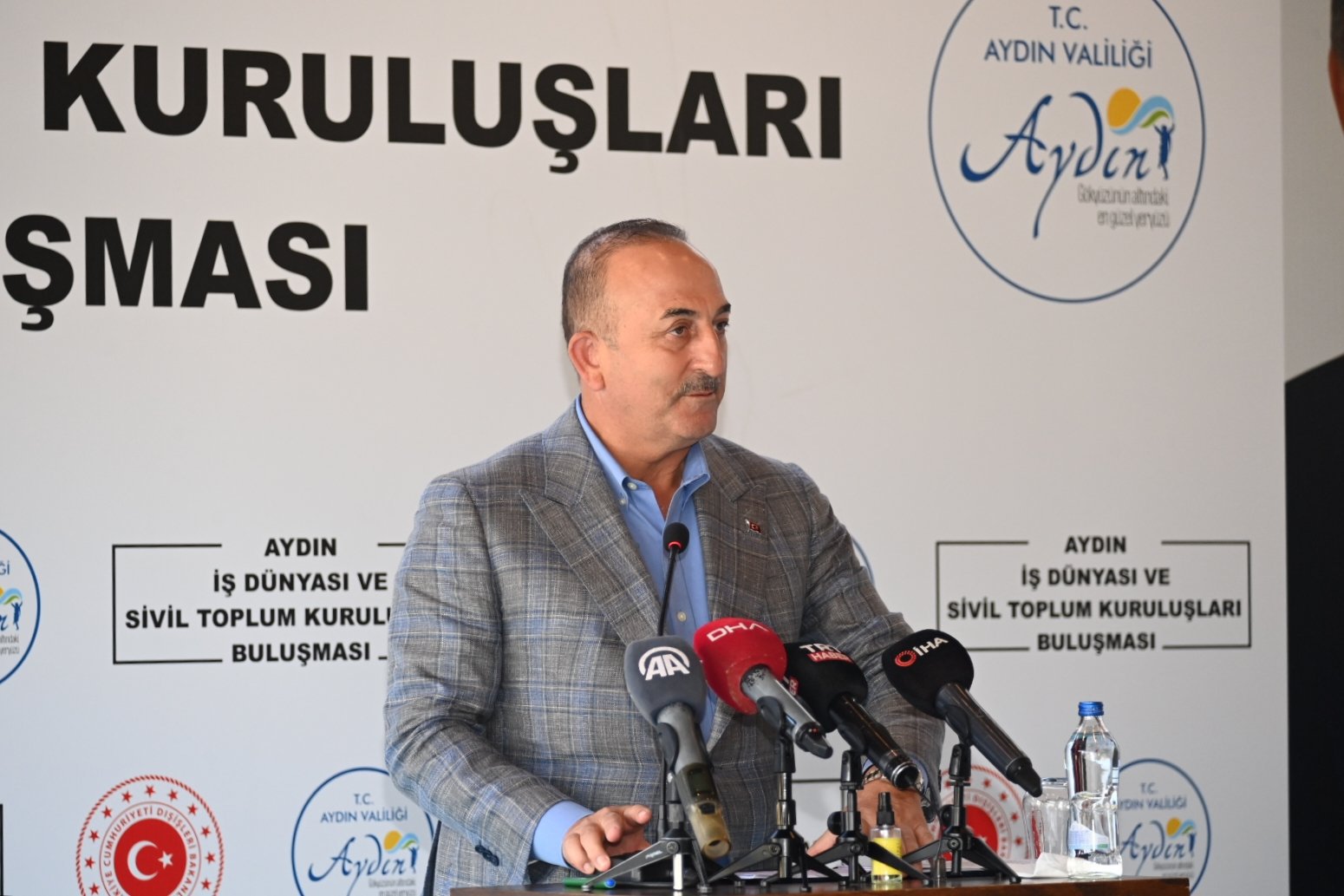 ÜLKEN,  Dışişleri Bakanı Sayın Mevlüt ÇAVUŞOĞLU’na  Aydın firmalarının dış ticaret ile ilgili uluslararası sorun ve çözüm önerilerini iletti