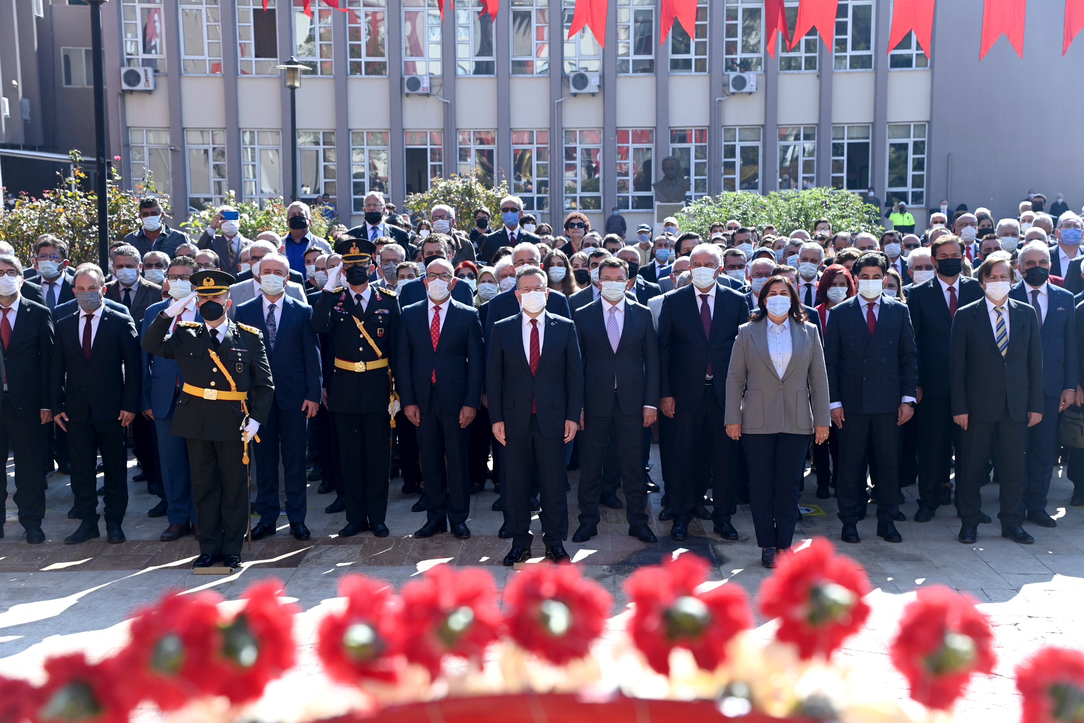 Cumhuriyetimizin Kuruluşunun 98.Yıldönümü Valilik Çelenk Koyma Töreni