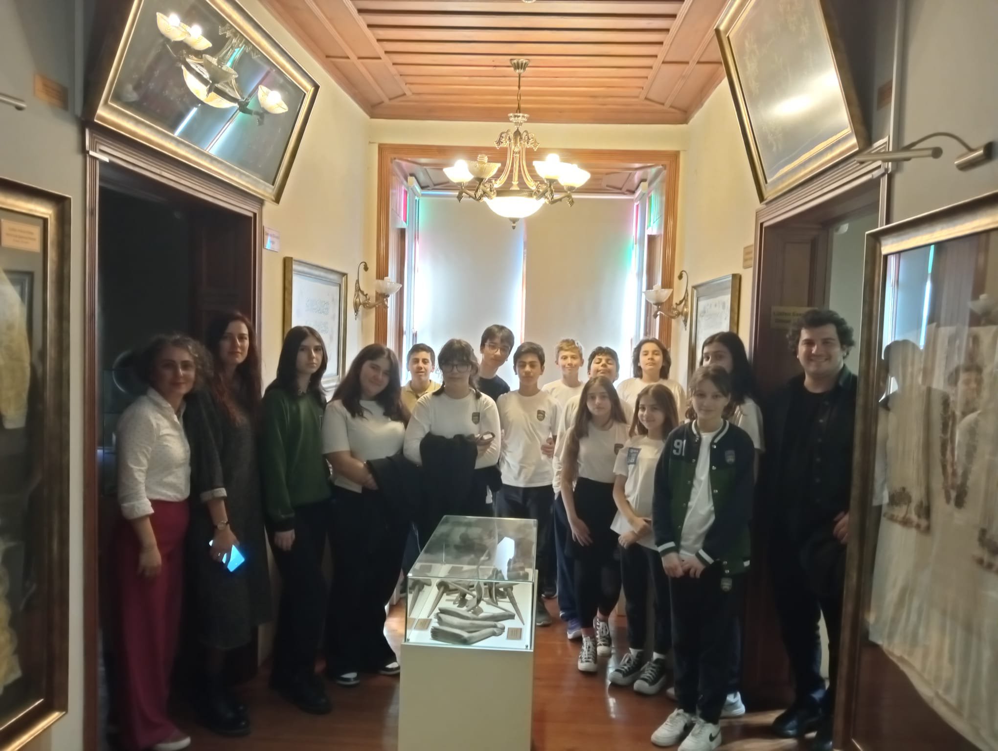 Başak Koleji 6. sınıf öğrencileri AYTO Kültür Evini ziyaret etti.