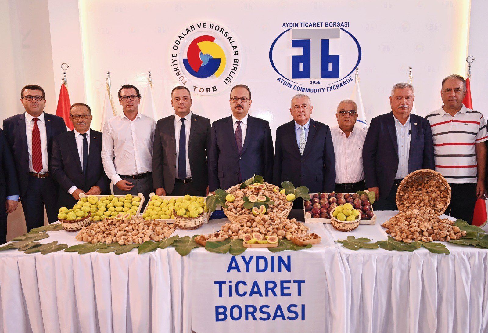 Odamız Yönetim Kurulu Sayman Üyesi Sertuğ YAKAN, Aydın Valimiz Sayın Yakup CANBOLAT'ın teşrifleriyle Aydın Ticaret Borsası’nda gerçekleştirilen 2023/2024 Sezonu Kuru İncir İlk Alım Töreni’ne katılım sağladı