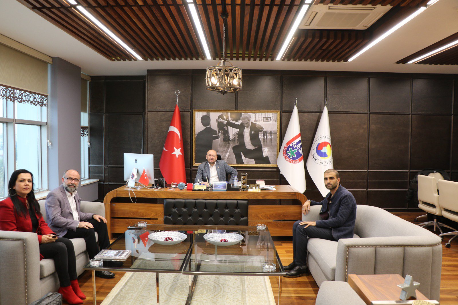 MÜSİAD Aydın Şube Başkanı Taner KUŞPAZ ve Yönetim Kurulu Üyeleri, TOBB Yönetim Kurulu Üyesi ve Odamız Başkanı Hakan ÜLKEN’i makamında ziyaret ettiler