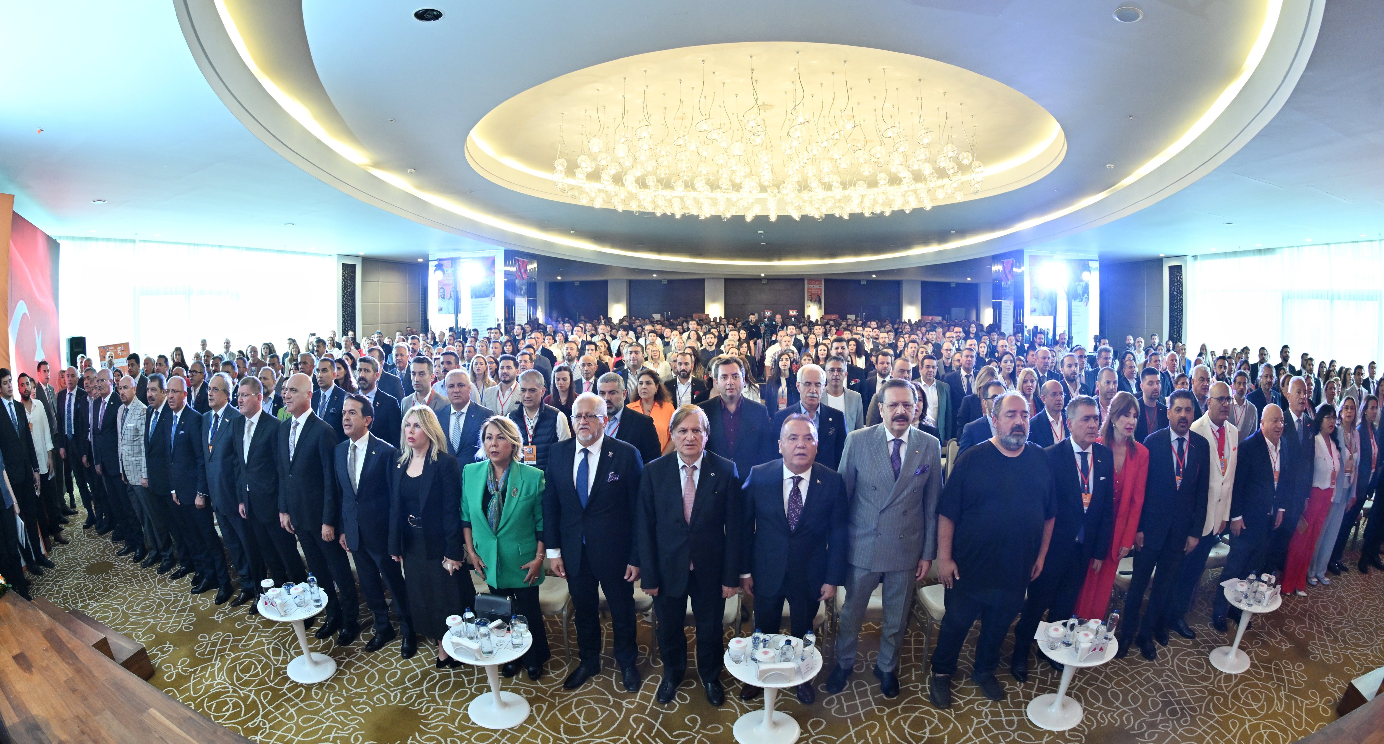 TOBB Yönetim Kurulu Üyesi ve Odamız Başkanı Hakan ÜLKEN, Antalya’da gerçekleştirilen “100. Yıl G3 Girişimcilik Zirvesi” ne katılım sağladı.