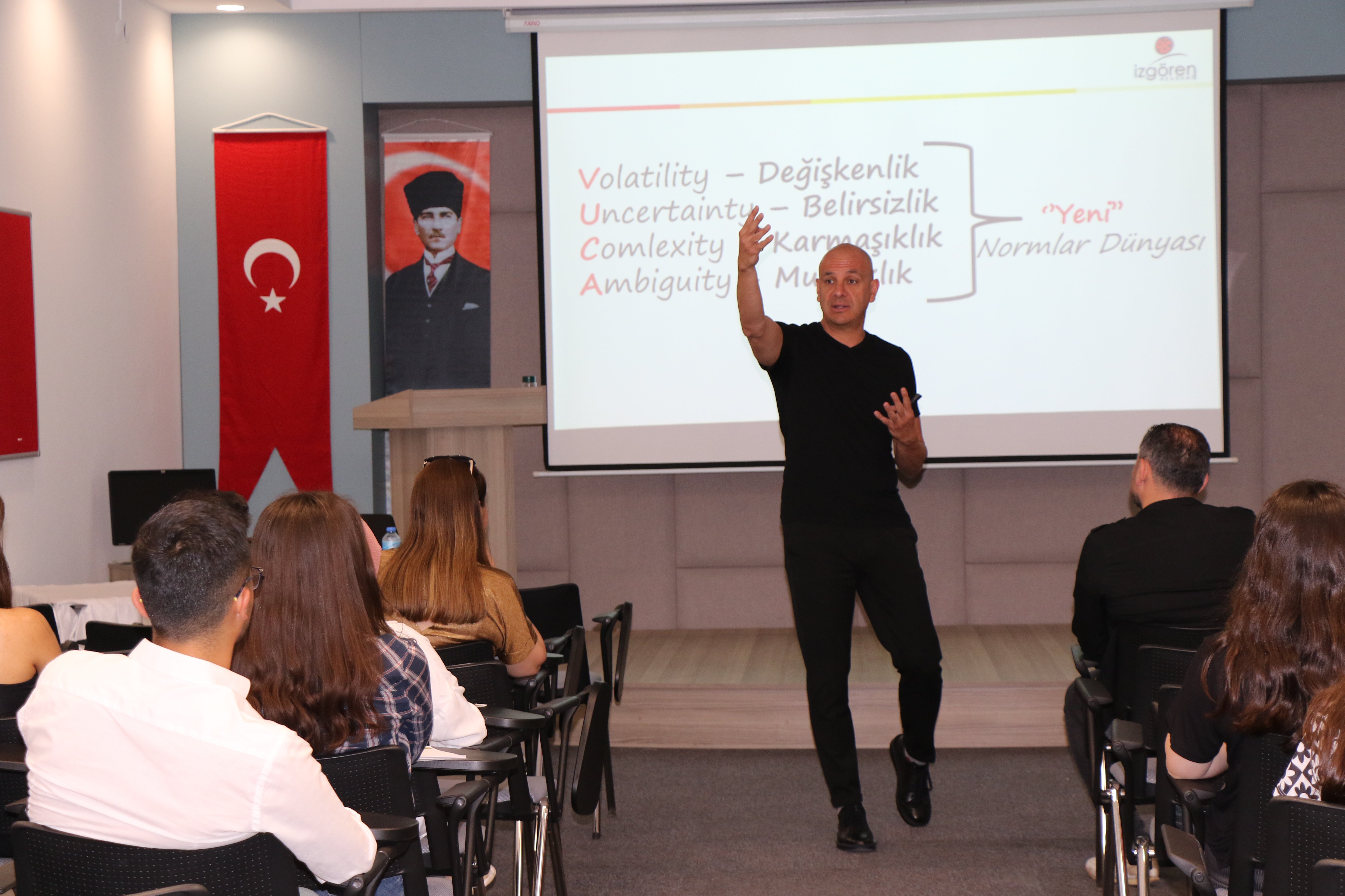 AYTO AKADEMİ’DE YENİ DÖNEM SATIŞ TEKNİKLERİ KONUŞULDU